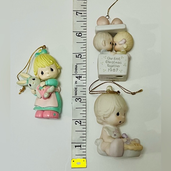 Collectible Precious Moments Ornament Lot - Picture 1 of 8